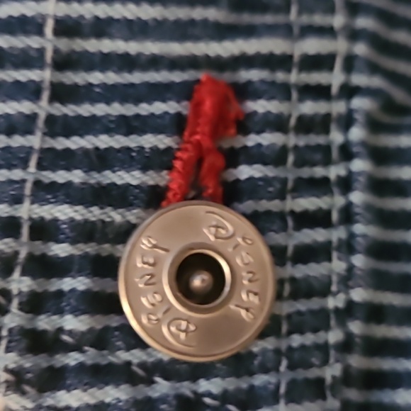 VINTAGE DISNEY WINNIE THE POOH SHORT OVERALLS - Picture 5 of 12